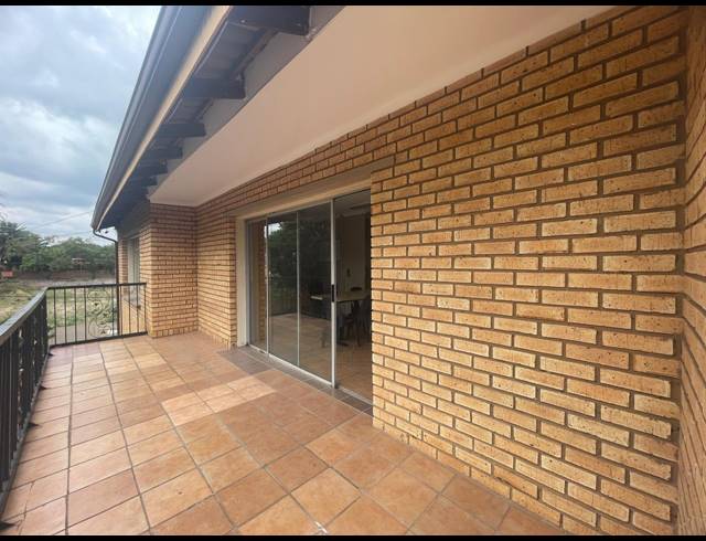 1,487M² BUSINESS CENTRE FOR SALE IN ERASMIA